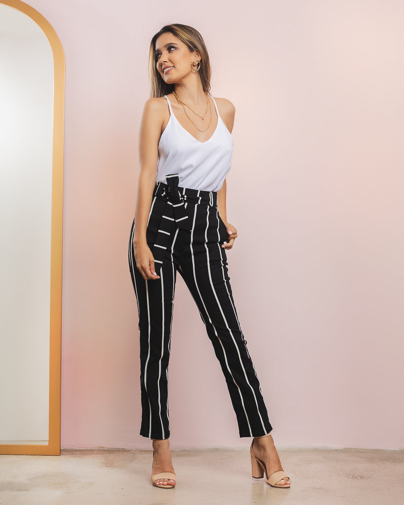 Pantalon negro con linea blanca new arrivals